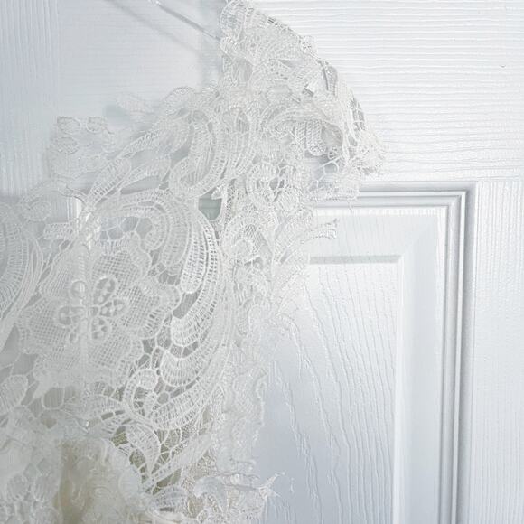 Sarah Seven Lace Overlay Sweetheart Neckline Fit and Flare Dress - Picture 4 of 12